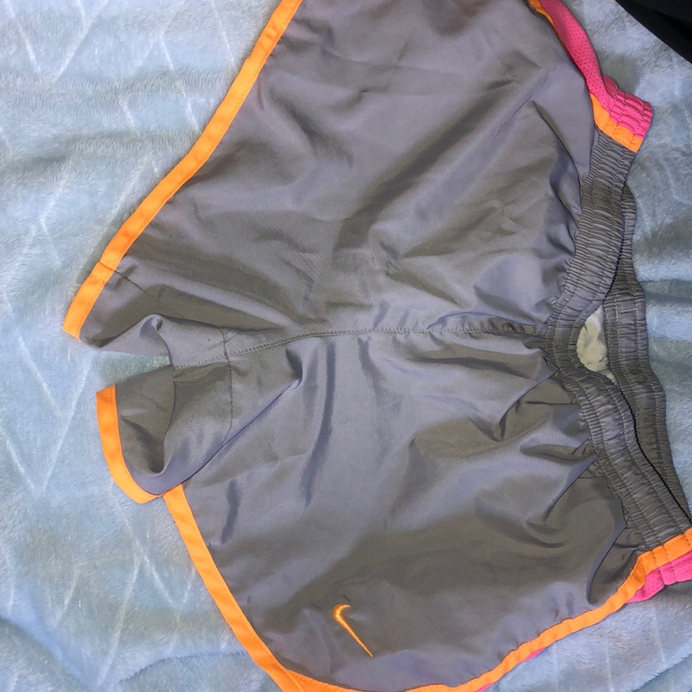 Nike shorts (kids medium)